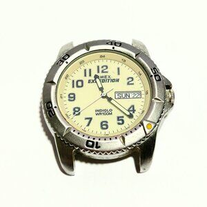 VINTAGE CIRCA 1997 TIMEX EXPEDITION “INDIGLO” DAY/DATE WATCH WITH ROTATING BEZEL